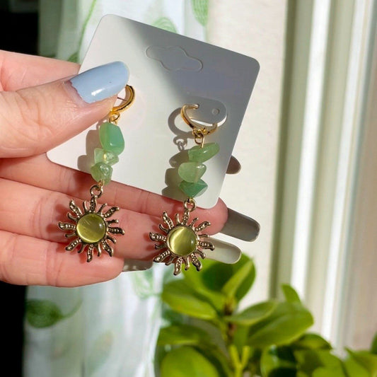 🔥2025 New Irregular Natural Crystal Stone Sunflower Earrings